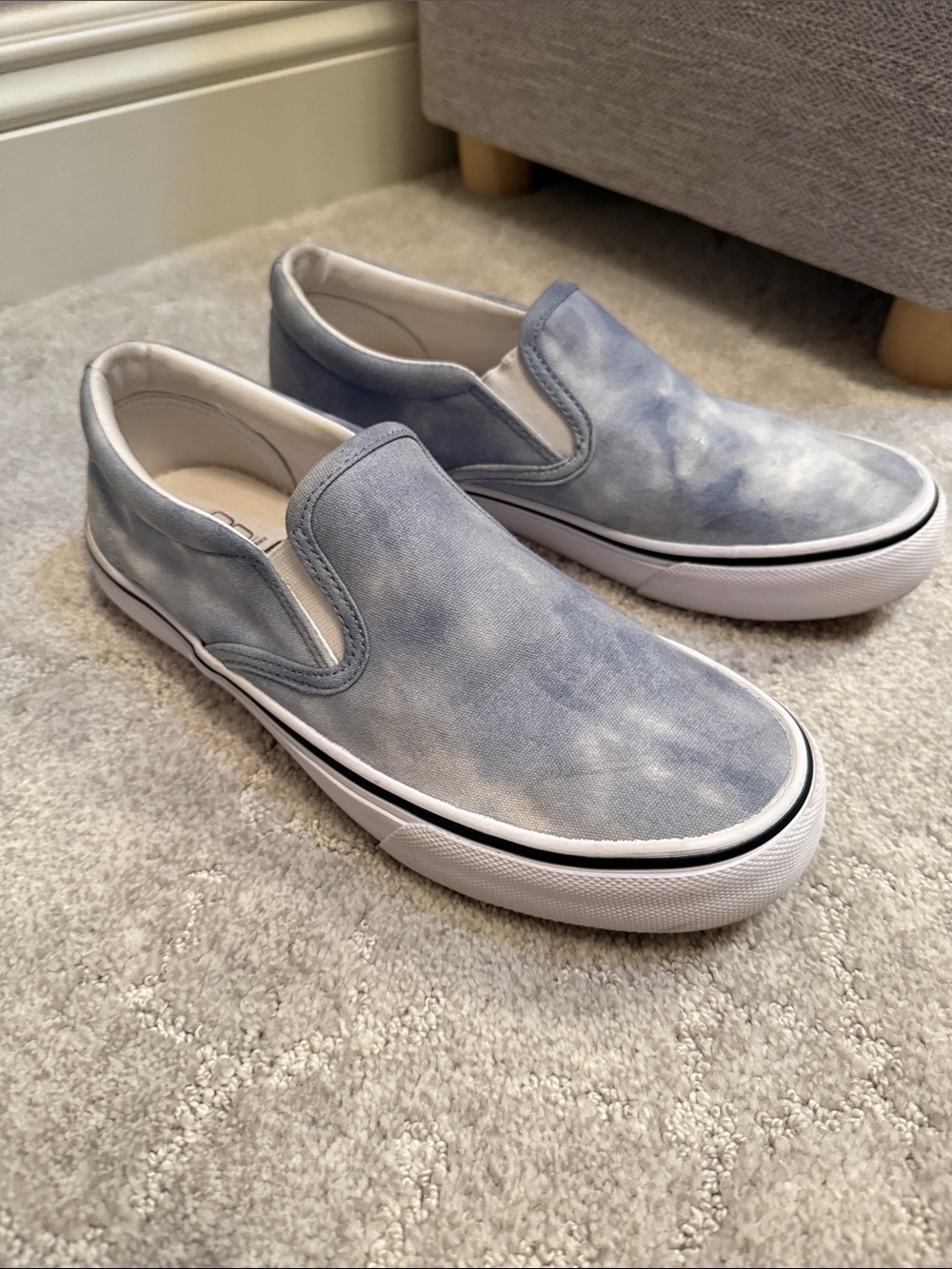 Woman’s Slip-On Canvas Sneakers in Light Blue Tie-Dye